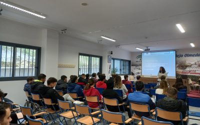 Nuestro alumnado se informa sobre la PEvAU de manos de la Universidad de Córdoba